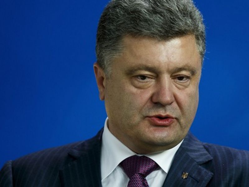 Порошенко просит депутатов поддержать его законы по Донбассу
