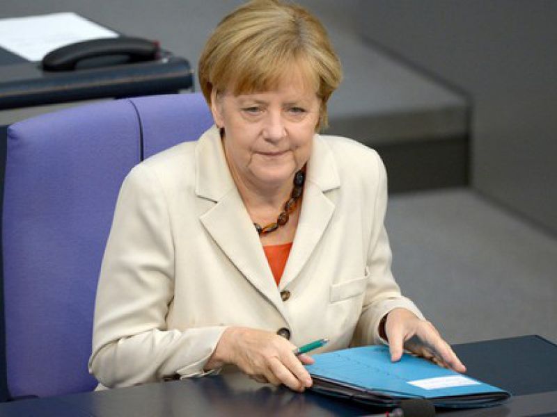 Меркель настаивает: российские войска должны уйти из Донбасса 