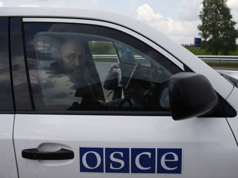 ОБСЕ вербует в Украину сильных духом и телом