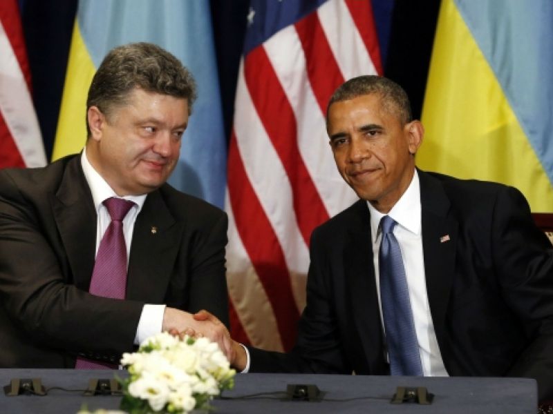 Политологи рассказали, чем может обернуться визит Порошенко в Вашингтон