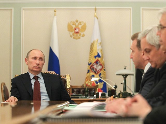 Путин наставляет своих банкиров дальше работать в Украине, несмотря на трудности
