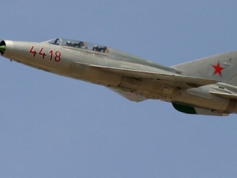 Военные сбили МиГ-21 