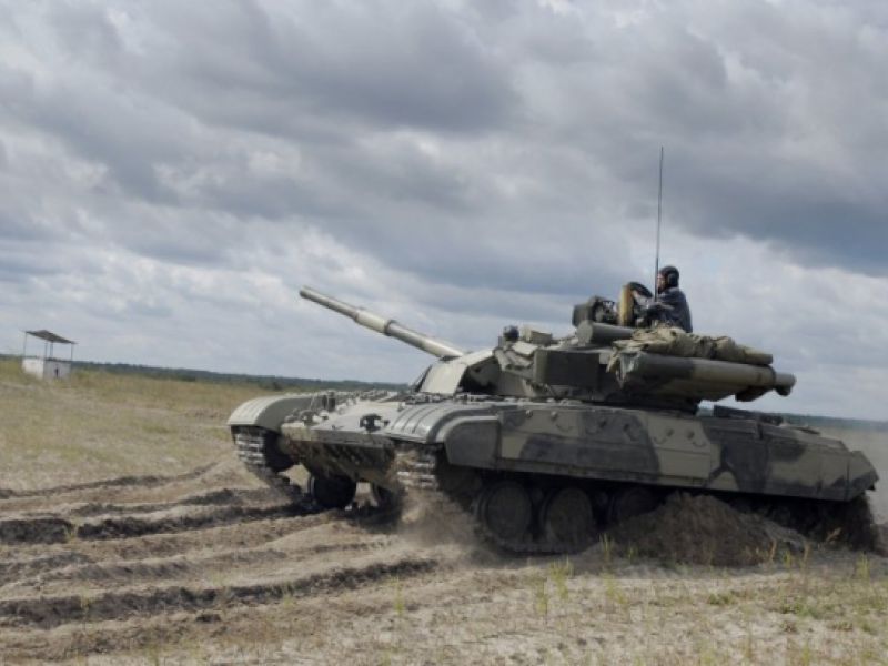 Москаль: В 15 километрах от города Счастье остановились 20 танков боевиков