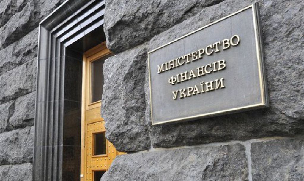 Налоговые инициативы Минфина оставили бюджет без денег