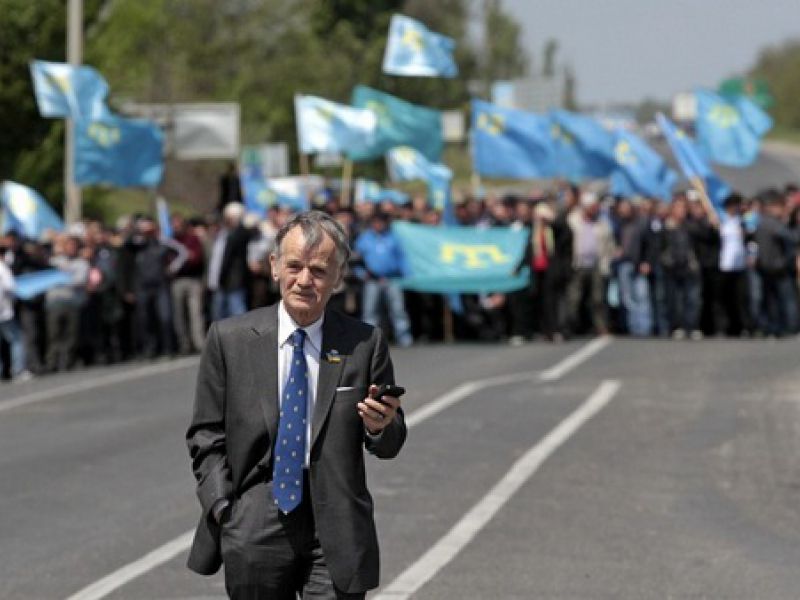 Джемилев: Если Россия пойдет войной из Крыма, начнется массовое уничтожение татар