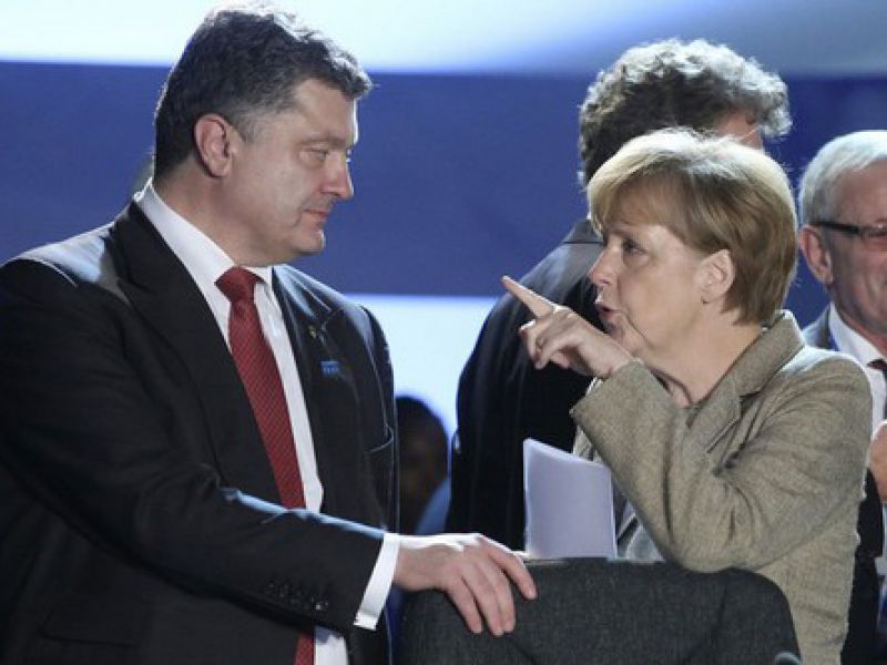 Порошенко и Меркель признали, что перемирие на Донбассе под угрозой срыва