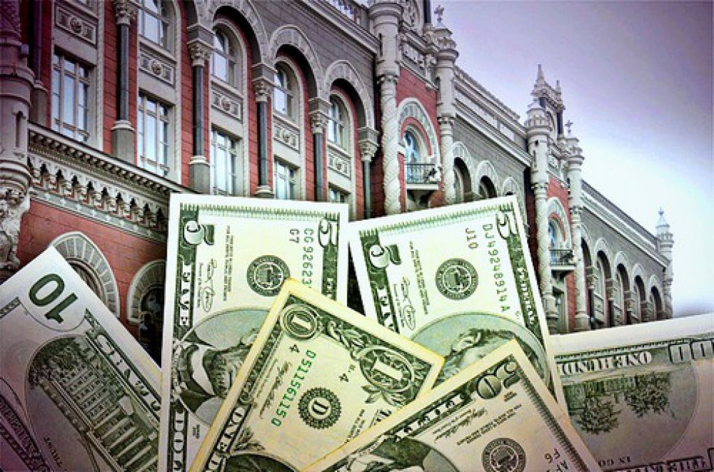 Ограничения НБУ выталкивают бизнес на нелегальный рынок валюты 