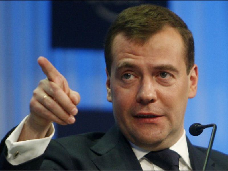Медведев «упростил жизнь» переселенцам из Украины