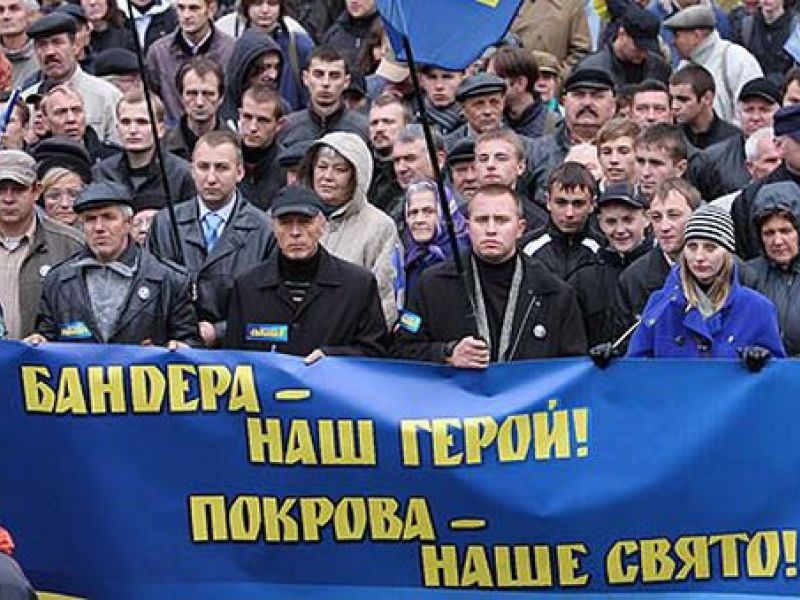 В Киеве проходит митинг за признание УПА и запрет коммунизма в Украине. ФОТО