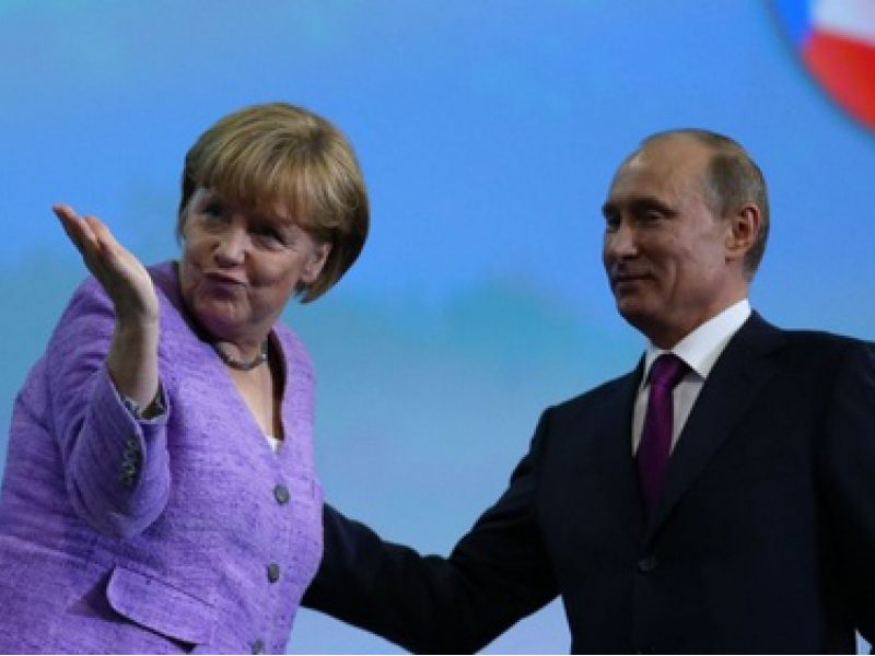 Меркель снова не хочет видеть Путина на саммите G7 