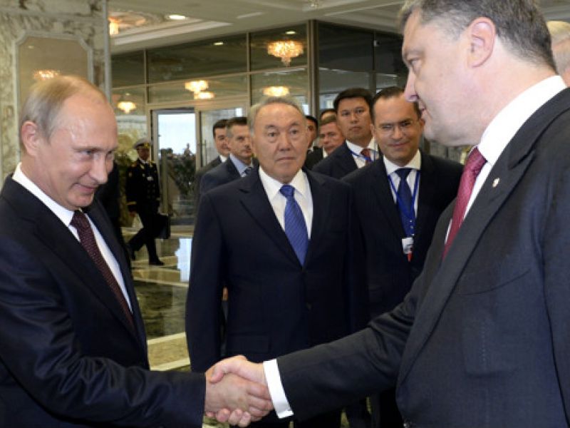О чем договорились Порошенко и Путин в Милане? Эксперты подводят итоги