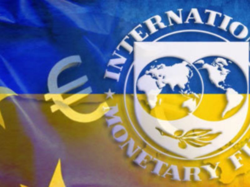 МВФ подбивает Нацбанк снять валютные ограничения