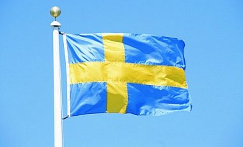 Аполитичные шведы впервые резко захотели в НАТО