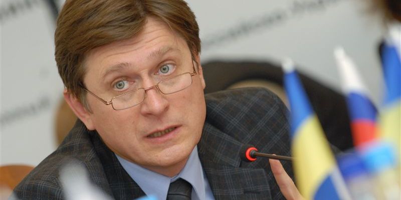 Фесенко рассказал, что может ускорить процесс передачи Украине оружия из США