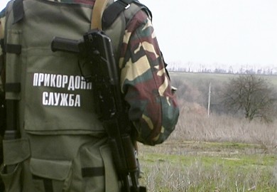 Украинские пограничники подорвались на растяжке боевиков