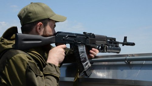 Вооруженные «ополченцы» угрожают безопасности россиян