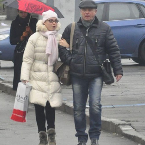 Лолита наняла охрану для киевских родственников. ФОТО