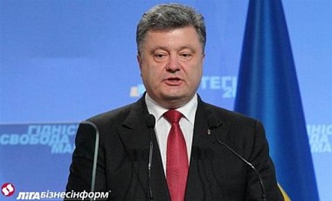 Порошенко: Украина вынуждена готовиться к худшему