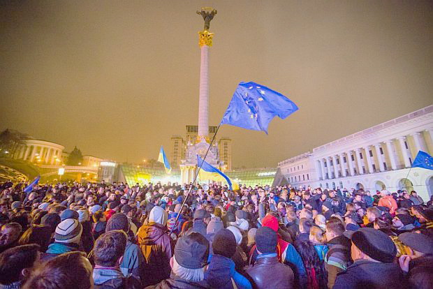 Евромайдан: уж год продолжается бой!
