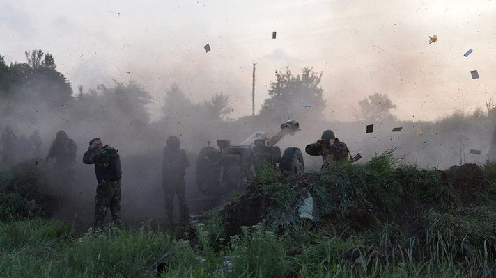Донецкий поселок обстрелян. Попали в больницу и училище