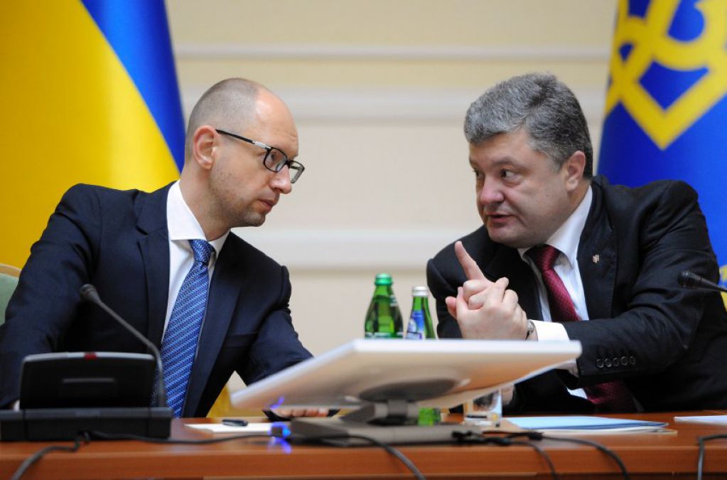Гибридный Кабмин: Порошенко тактически переиграл Яценюка