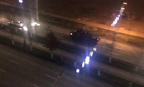В центре Грозного неизвестные заблокировались в Доме печати, идут бои