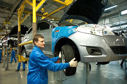 В Украине автопроизводство рухнуло в 10 раз