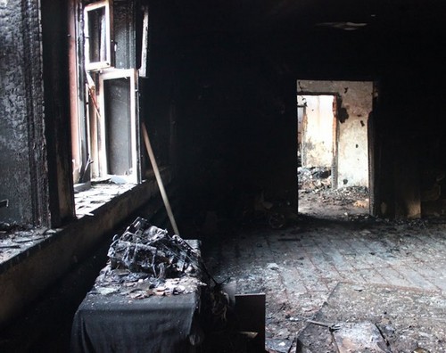 В Чечне сжигают дома захватчиков Дома печати. ФОТО, ВИДЕО