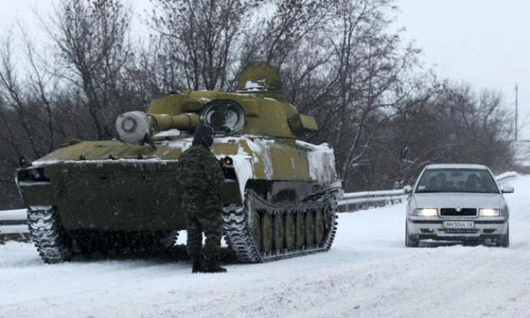 Политолог о сезонной геополитике: Мир на Донбассе – это заслуга зимы