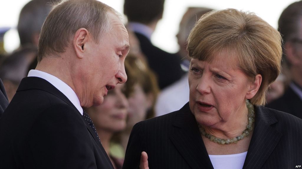 Меркель: Путину приходится это делать, чтобы доказать, что он мужчина