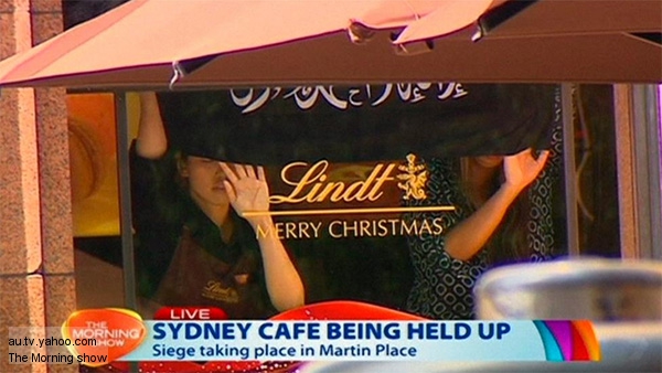 Посетителей кафе в Сиднее взял в заложники самопровозглашенный шейх