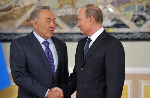 Назарбаев тонко намекнул, что у Путина нет мозгов