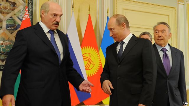 Чорновил: Лукашенко и Назарбаев хотят вернуть традицию начала 2000-х годов 