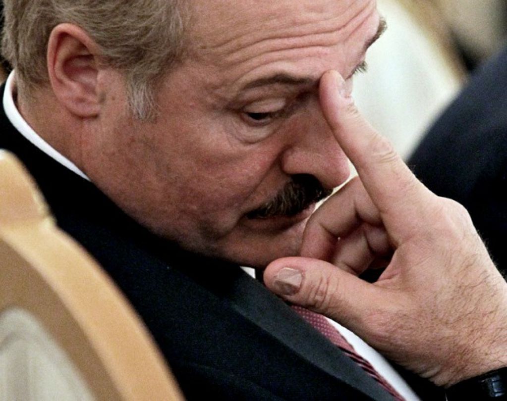 Профессор политологии: Лукашенко не в состоянии что-то показать Кремлю, кроме дырявых карманов