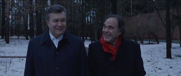 Оскароносный режиссер так впечатлился общением с Януковичем, что увидел в Украине «руку ЦРУ»