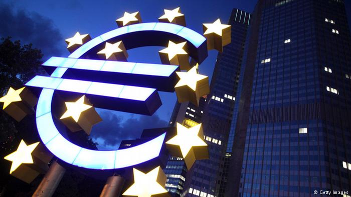 Еврозона-2015: Крепнущей экономике может помешать политика