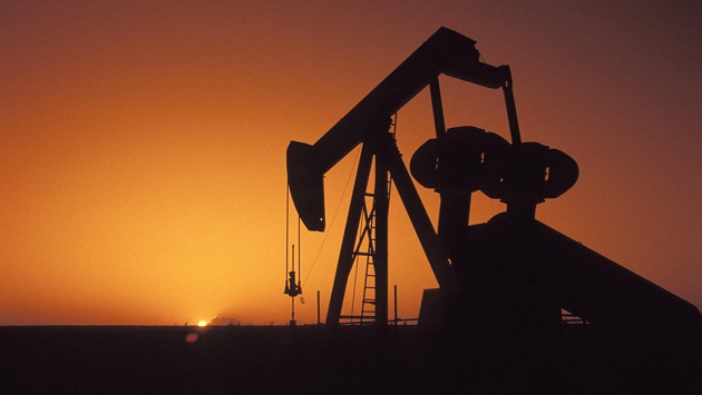 Цены на нефть упали ниже очередной психологической отметки