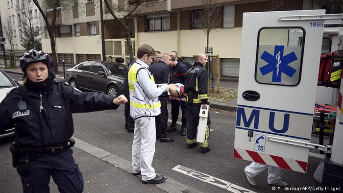Новая перестрелка и захват заложников: французская полиция преследует террористов. ФОТО