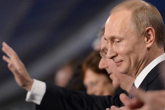 Forbes: Власть Путина держится на негласном «общественном договоре»