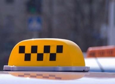 Нетрезвый «айдаровец» угнал автомобиль службы такси