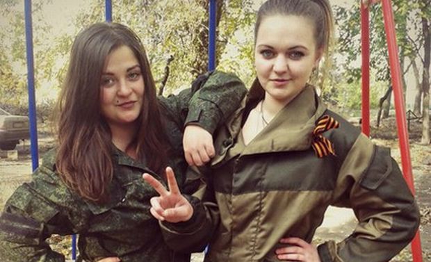 На Донбассе «повязали» юную снайпершу