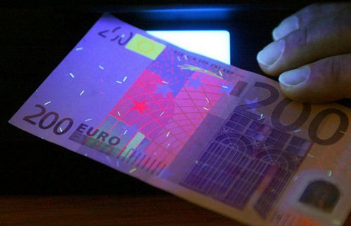 В Донецке «спецы» начали штамповать фальшивые евро