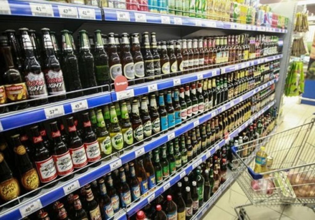 В Украине дорожают алкоголь и сигареты: На сколько больше будем платить