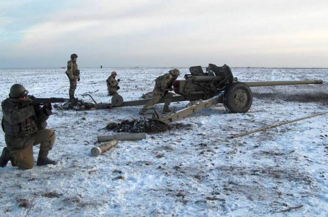 Генерал: Украина беззубо и безграмотно отдает Донецк
