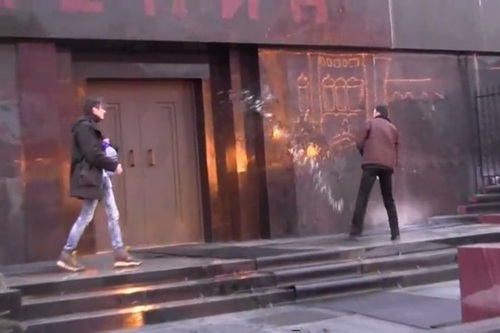 Акция у мавзолей Ленина в Москве: Встань и уйди! ВИДЕО