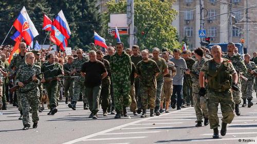 Захарченко снова собирается устроить для пленных «коридор позора»