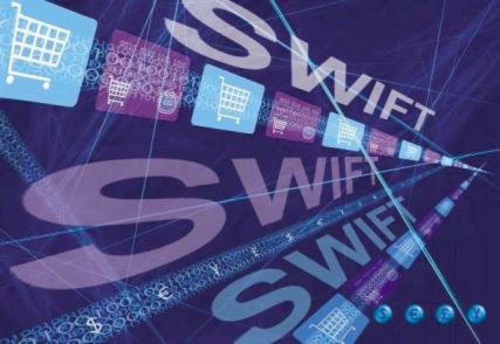 Чем грозит России отключение от системы SWIFT