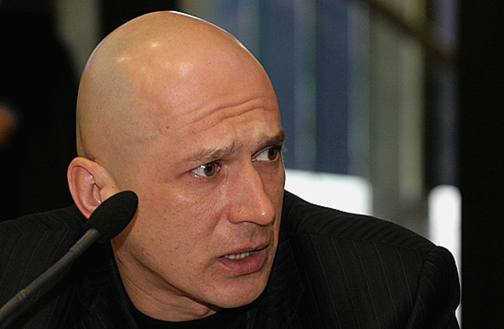 «Получение президентом первого биометрического паспорта – актуальный пример коррупции»