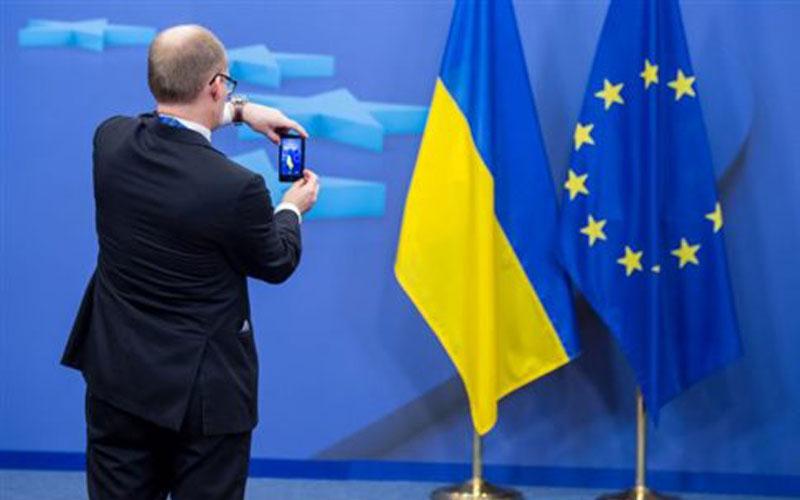 Политтехнолог: Украина нужна Европе для решения двух задач