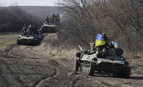 Штаб АТО: Украина отводит вооружение, в том числе «Акации» 